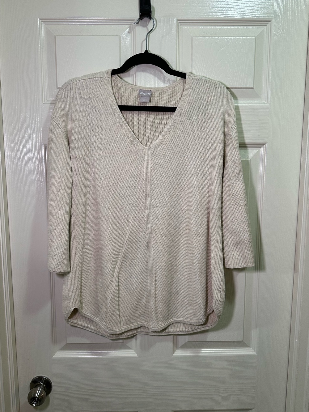 Chico’s V-Neck Sweater Size 2 Large Tan Cream 3/4 Sleeve Business Workwear